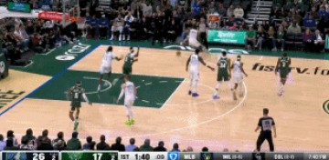 没有生锈！波蒂斯背打里德转身抛投打进回归首球 全场掌声雷动