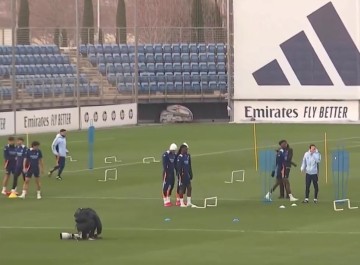 今年几岁??姆巴佩贝林拽卡马文加马尾遭报复✂️帽子被扔飞